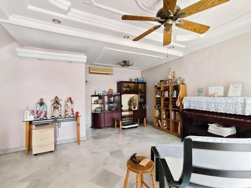 Rumah Teres 2-Tingkat untuk Dijual di Usj 13 (Subang Jaya) - Poh Lai Wong - Living Room - PropertyGuru.com.my