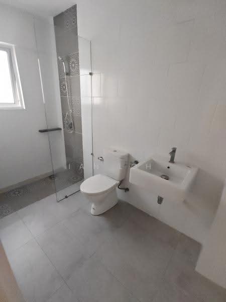 Twin Villas for Sale in Taman Tasik Prima (Puchong) - Ian Loh - Bathroom - PropertyGuru.com.my