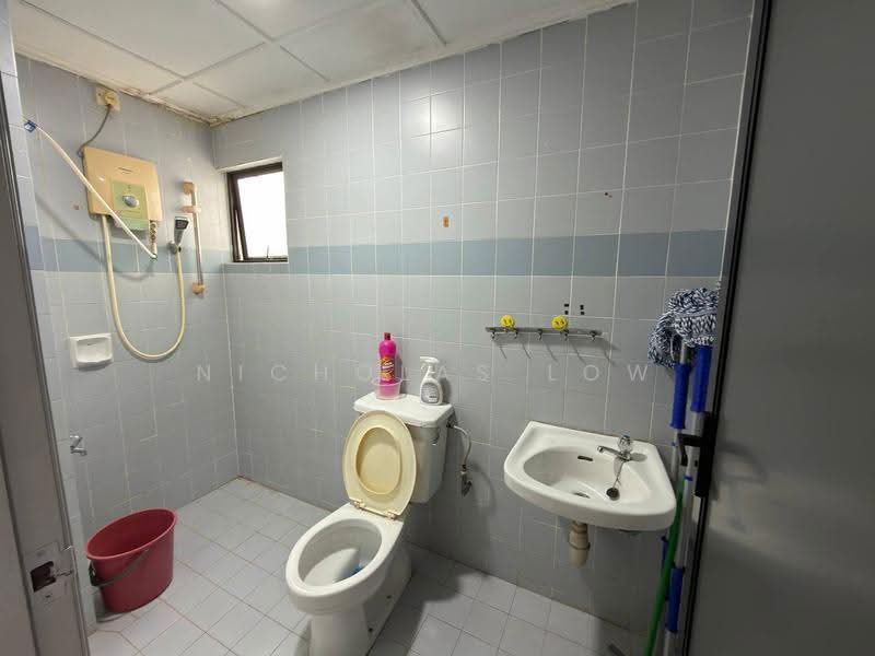 Apartment for Rent at Pan Vista - Nicholas Low - Bathroom - PropertyGuru.com.my