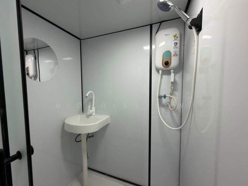 Apartment for Rent at Pan Vista - Nicholas Low - Bathroom - PropertyGuru.com.my