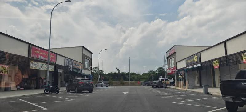 Shop for Rent in Labu (Negeri Sembilan) - Nicole Tan - Exterior - PropertyGuru.com.my