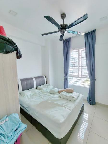 Kondominium untuk Dijual di Solaria Residences - Cris Ng - Bedroom - PropertyGuru.com.my