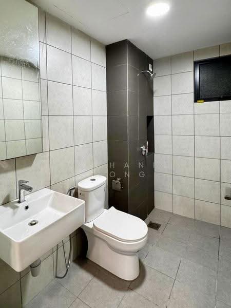 Service Residence for Sale at D'Vervain - Stephanie Chong - Bathroom - PropertyGuru.com.my