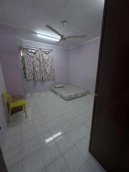 Terraced House for Rent in Mutiara Rini (Skudai) - Steve Seah - Bedroom - PropertyGuru.com.my