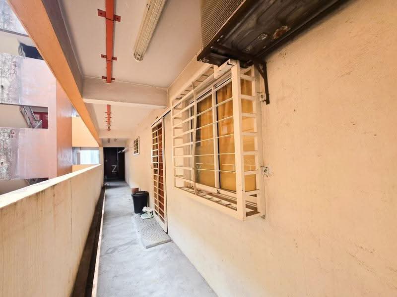 Flat for Sale at PPR Seri Semarak - Zul Syafiq - Corridor - PropertyGuru.com.my