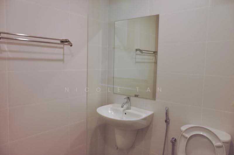 Service Residence for Sale at Pearl Suria - Nicole Tan - Bathroom - PropertyGuru.com.my