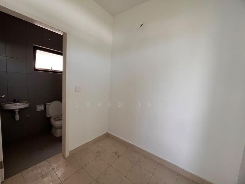 Rumah Berkembar untuk Dijual di Bandar Gamuda Gardens (Rawang) - David Lee - Bathroom - PropertyGuru.com.my