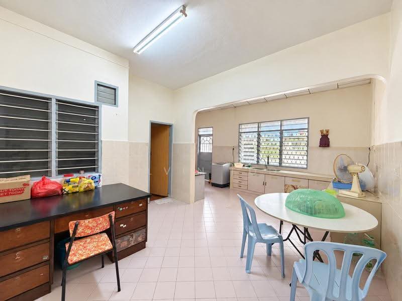 2-storey Terraced House for Sale in Taman Ros (Teluk Intan) - Kelvin Foo - Kitchen - PropertyGuru.com.my
