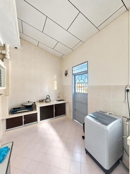 2-storey Terraced House for Sale in Taman Ros (Teluk Intan) - Kelvin Foo - Kitchen - PropertyGuru.com.my