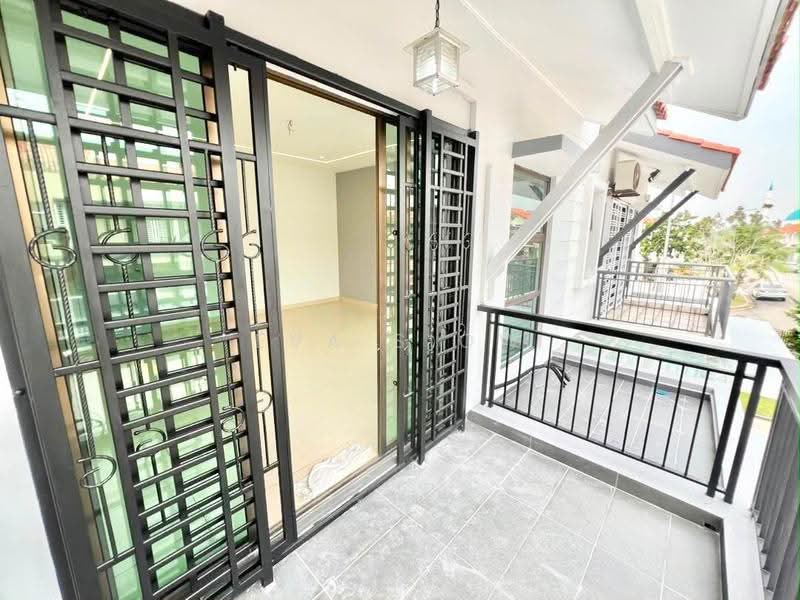 2-storey Terraced House for Sale in Johor Bahru (Johor) - Eva Siow - Balcony - PropertyGuru.com.my
