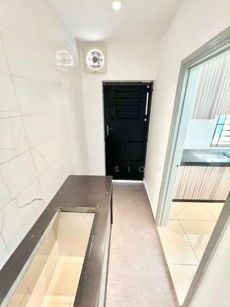 2-storey Terraced House for Sale in Johor Bahru (Johor) - Eva Siow - Kitchen - PropertyGuru.com.my