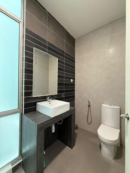 3-storey Terraced House for Sale in Taman Mount Austin (Tebrau) - Joyce Ong - Bathroom - PropertyGuru.com.my