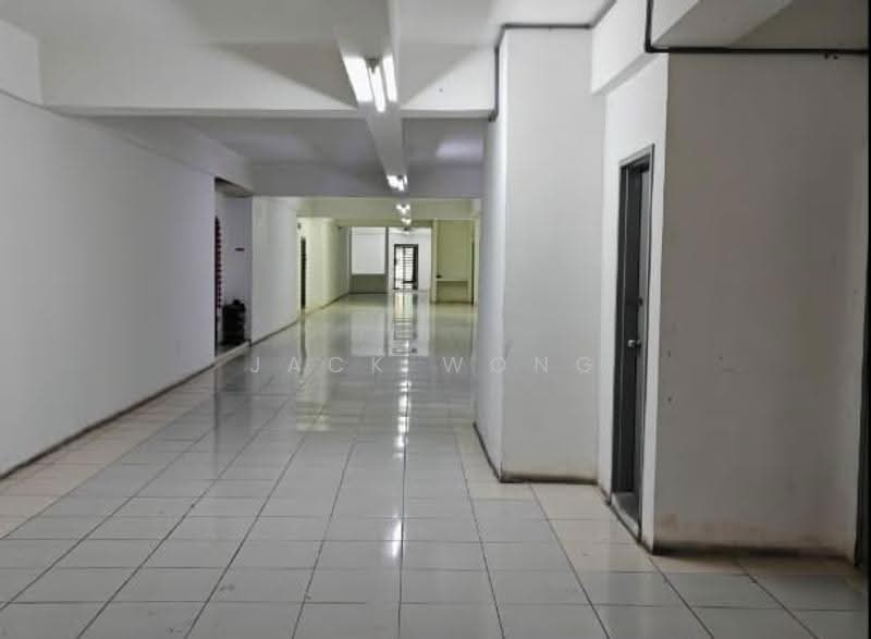 Service Residence for Sale at Sun City (Plaza Mentari) - Jack Wong - Corridor - PropertyGuru.com.my