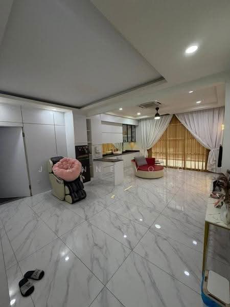 Rumah Banglo untuk Dijual di Iskandar Puteri (Nusajaya) (Johor) - Joanne Yong - Living Room - PropertyGuru.com.my