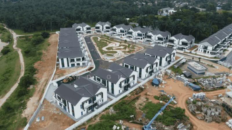 Semi-Detached House for Sale in Dengkil (Selangor) - Mohd Ghazali - Exterior - PropertyGuru.com.my
