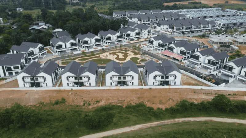 Semi-Detached House for Sale in Dengkil (Selangor) - Mohd Ghazali - Exterior - PropertyGuru.com.my