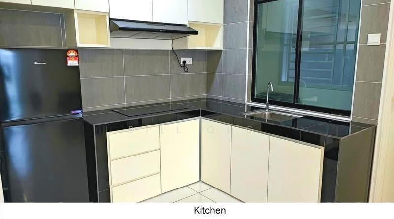 Kediaman Servis untuk Disewa di The Platino Serviced Apartment - Bill Ong - Kitchen - PropertyGuru.com.my