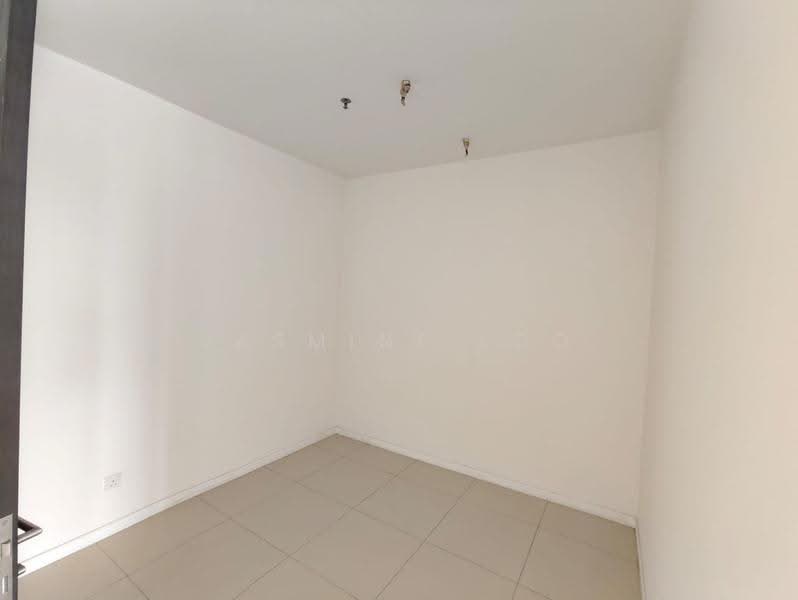Service Residence for Sale at Residential Suites @ HighPark - Jasmine Loo - Interior - PropertyGuru.com.my