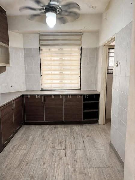 2-storey Terraced House for Sale in Putrajaya (Putrajaya) - Amirruddin . - Kitchen - PropertyGuru.com.my