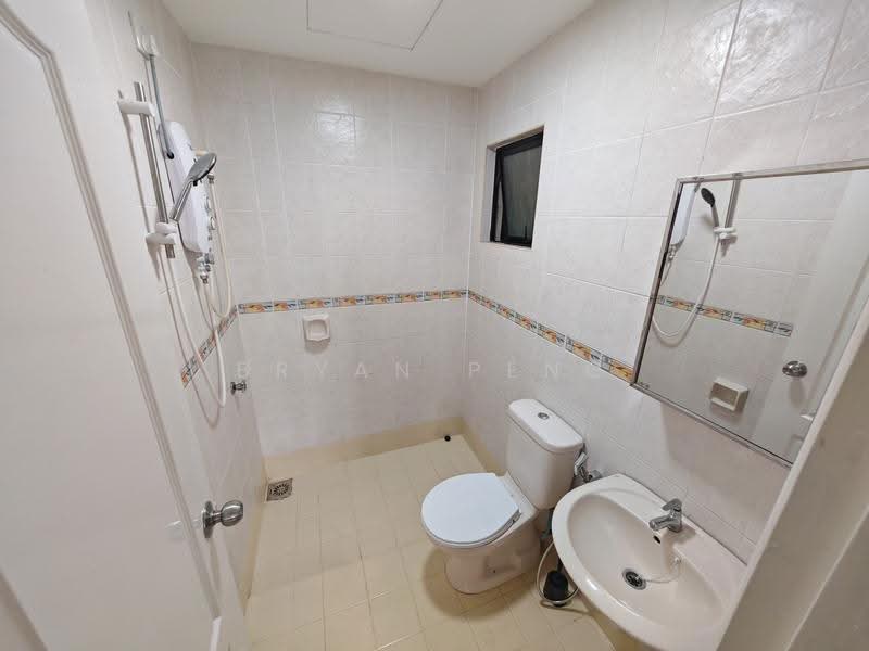 Condominium for Rent at Pelangi Utama - Bryan Peng - Bathroom - PropertyGuru.com.my