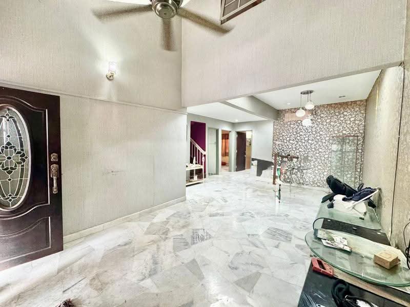 1.5-storey Terraced House for Sale in Usj 2 (Subang Jaya) - Nur Alia Omar - Living Room - PropertyGuru.com.my