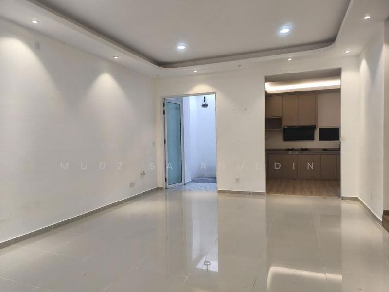 2-storey Terraced House for Sale in Cyberjaya (Selangor) - Mudz Salahuddin - Living Room - PropertyGuru.com.my