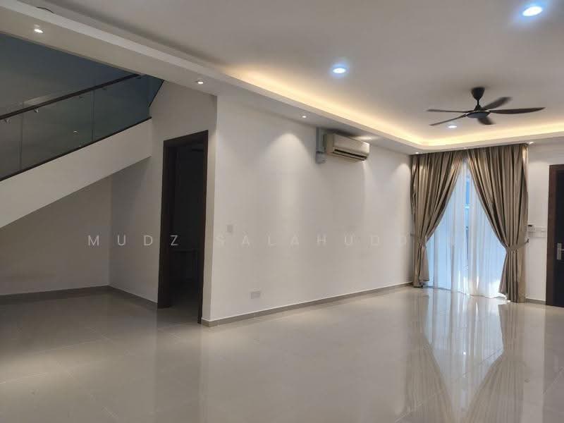 2-storey Terraced House for Sale in Cyberjaya (Selangor) - Mudz Salahuddin - Living Room - PropertyGuru.com.my