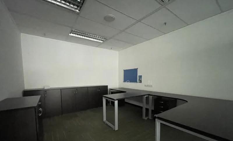 Office for Rent in KLCC (KL City Centre) - Zach Gan - Interior - PropertyGuru.com.my