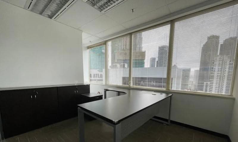 Office for Rent in KLCC (KL City Centre) - Zach Gan - Interior - PropertyGuru.com.my