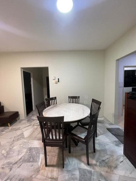 Pangsapuri untuk Disewa di D' Kiara Apartment - AZREEN KHALID - Dining Room - PropertyGuru.com.my