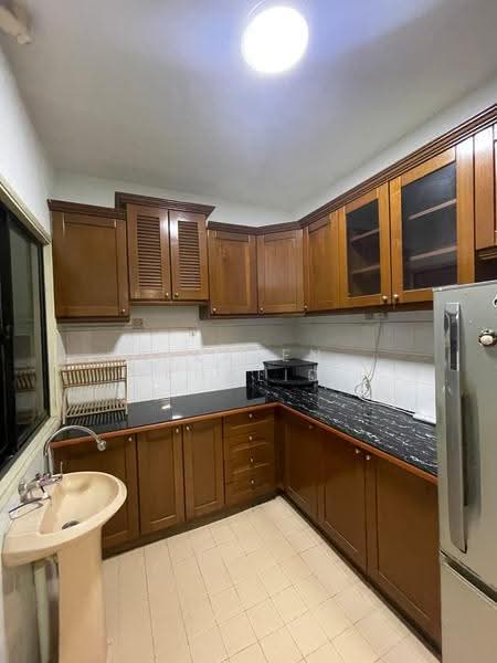 Pangsapuri untuk Disewa di D' Kiara Apartment - AZREEN KHALID - Kitchen - PropertyGuru.com.my