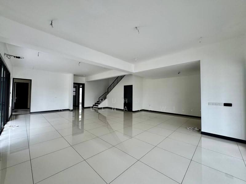 Semi-Detached House for Sale in Elmina (Shah Alam) - Muhd Khairulnawawi Kamaruddin - Living Room - PropertyGuru.com.my