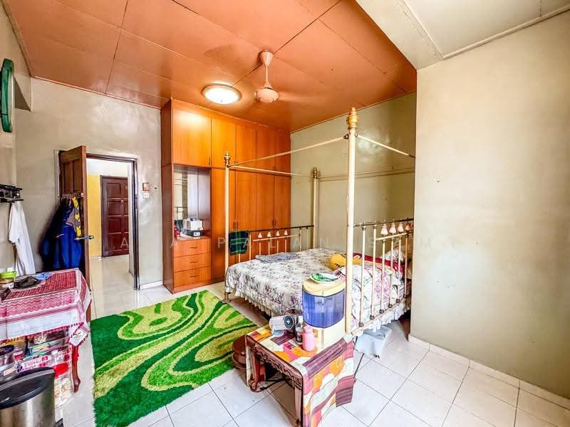 Rumah Teres 2-Tingkat untuk Dijual di Desa Latania (Shah Alam) - Mala Palanisamy - PropertyGuru.com.my