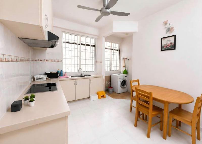 Pangsapuri untuk Disewa di Medan Lumba Kuda - Desmond Low - Kitchen - PropertyGuru.com.my