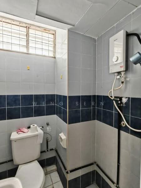 Apartment for Rent at Desa Universiti - Weng Sern - Bathroom - PropertyGuru.com.my