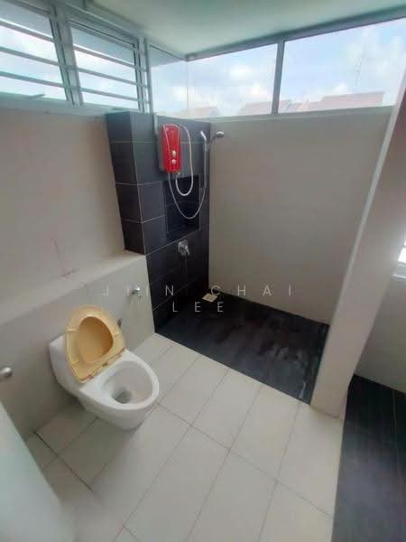 Semi-Detached House for Sale in Nusa Duta (Iskandar Puteri (Nusajaya)) - Jiin Chai Lee - Bathroom - PropertyGuru.com.my