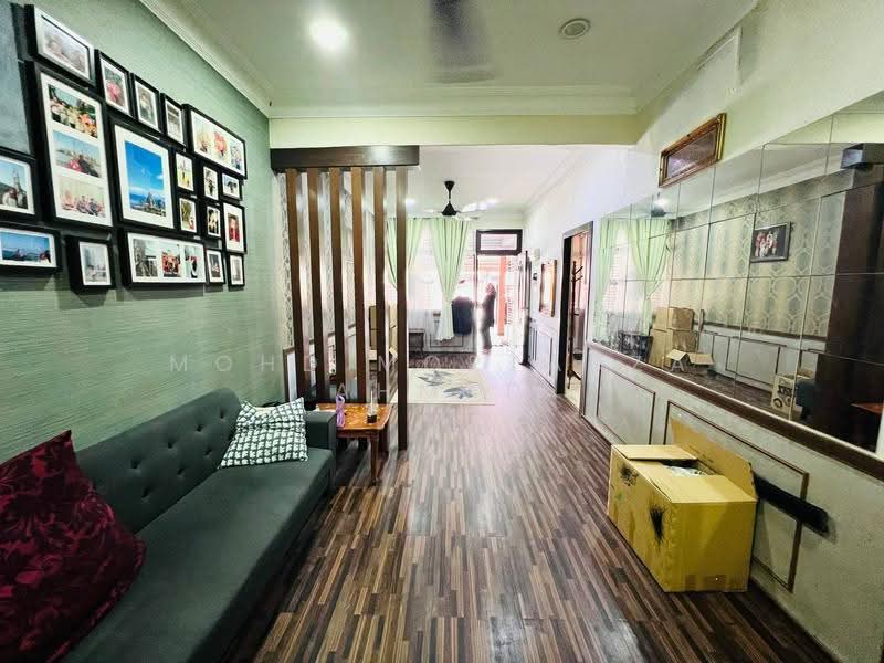 Rumah Teres 1-Tingkat untuk Dijual di Taman Jasa Utama (Selayang) - Mohd Mortadza Ahmad - Living Room - PropertyGuru.com.my