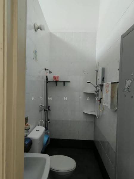 2-storey Terraced House for Sale in Mutiara Rini (Skudai) - Edwin Tay - PropertyGuru.com.my