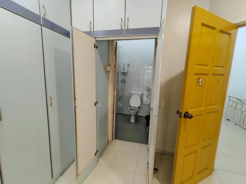 2-storey Terraced House for Sale in Mutiara Rini (Skudai) - Edwin Tay - room 5 - PropertyGuru.com.my