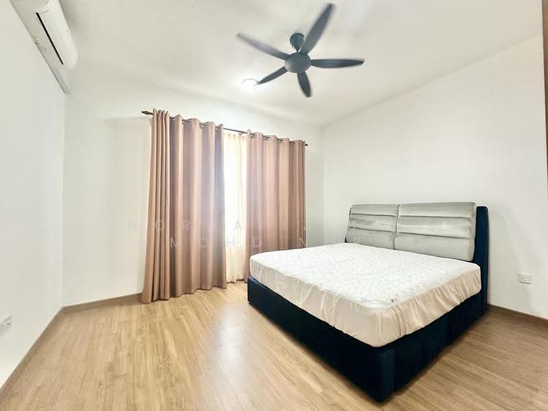 Rumah Teres untuk Dijual di Elmina (Shah Alam) - Norhafiz Bin Mohd Nor - Bedroom - PropertyGuru.com.my