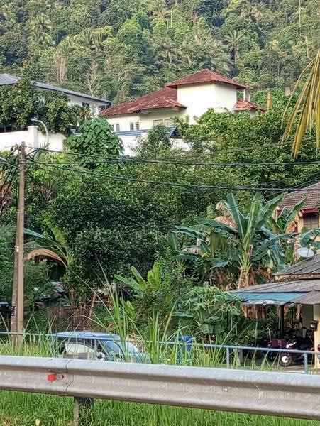 Bungalow House for Sale in Ampang (Ampang) - Brandon . - PropertyGuru.com.my