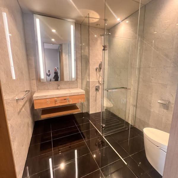 Kediaman Servis untuk Disewa di The Conlay - Seon Sam - Bathroom - PropertyGuru.com.my