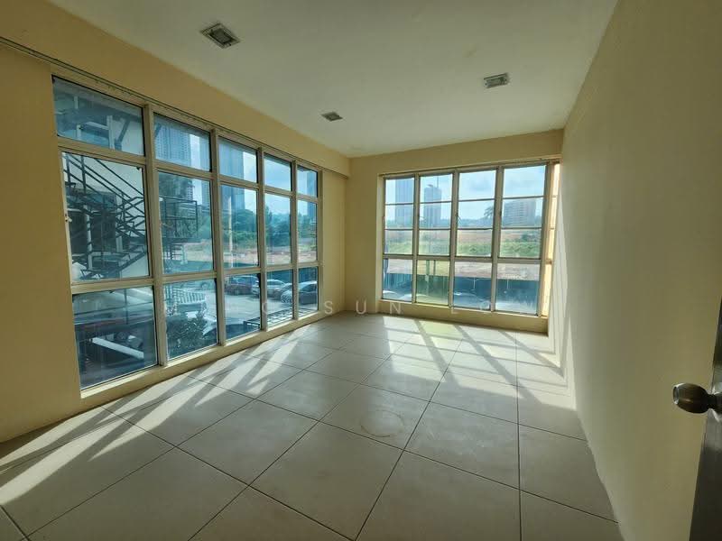 Office for Rent in Bandar Puteri Puchong (Puchong) - Ming Sun Low - Interior - PropertyGuru.com.my