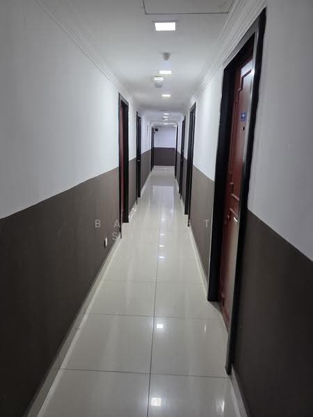 Shop for Sale in KL City Centre (Kuala Lumpur) - Baljeet Singh - Corridor - PropertyGuru.com.my