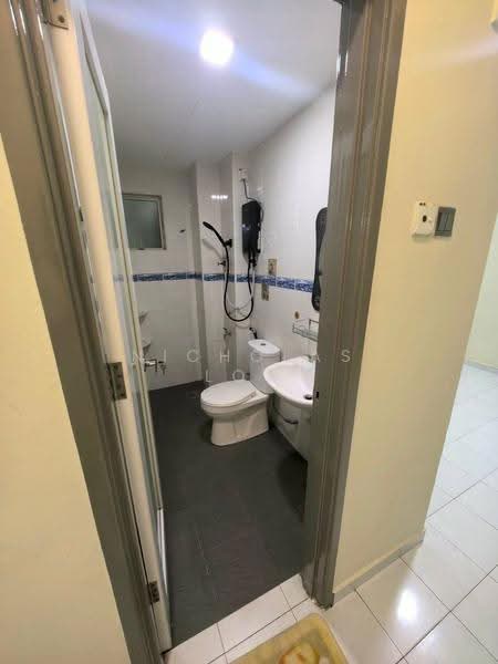 Apartment for Rent at Sri Kenari Apartment - Nicholas Low - Bathroom - PropertyGuru.com.my