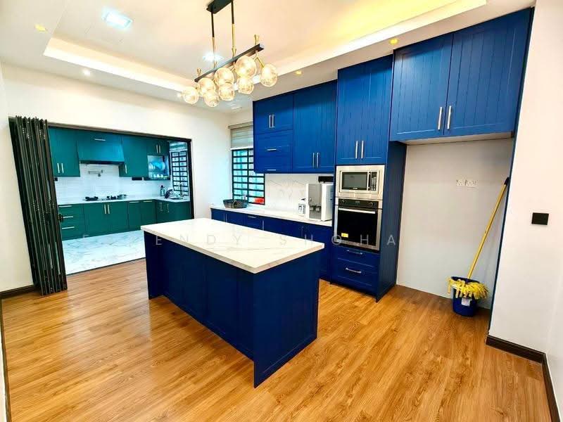 Bungalow House for Sale in Kuala Selangor (Selangor) - Effendy Shohaili - Kitchen - PropertyGuru.com.my