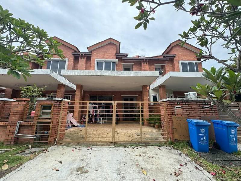 2-storey Terraced House for Sale in Alam Budiman (Shah Alam) - Azmi . - PropertyGuru.com.my