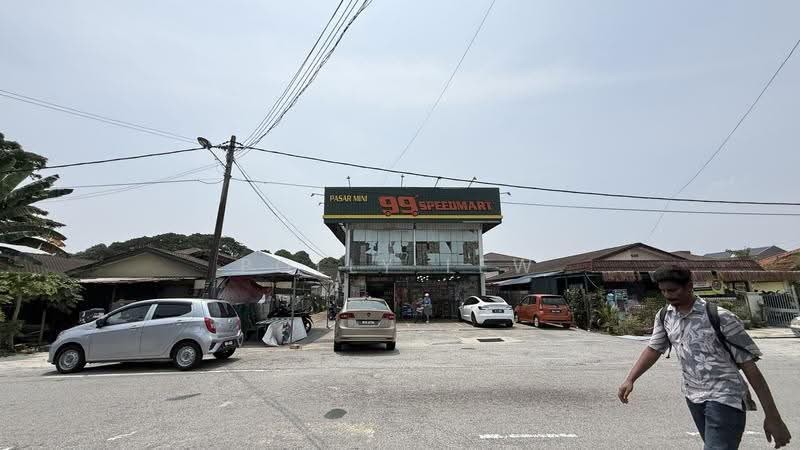 Bungalow House for Sale in Seksyen 1 (Petaling Jaya) - Polly Lew - Exterior - PropertyGuru.com.my
