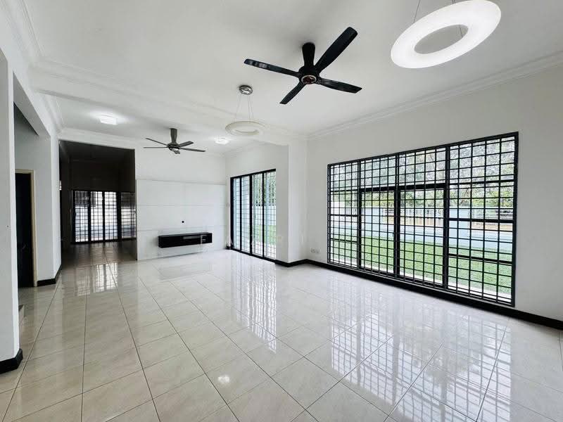 2-storey Terraced House for Sale in Bukit Jelutong (Shah Alam) - Fazri . - Living Room - PropertyGuru.com.my