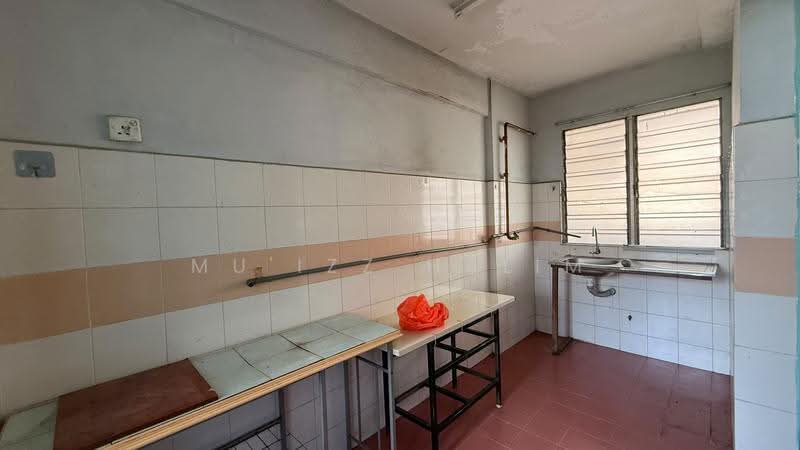 Rumah Flat untuk Dijual di Pangsapuri Putra Damai - Mu'izz Halim - Kitchen - PropertyGuru.com.my